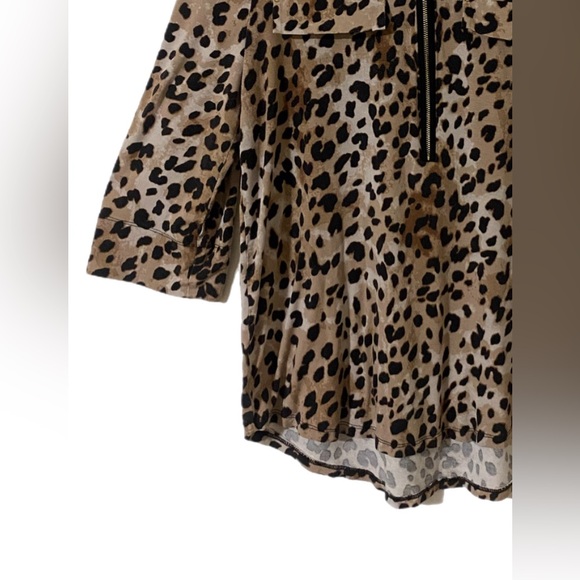 Calvin Klein Cheetah Print Blouse Size Medium - Picture 6 of 11